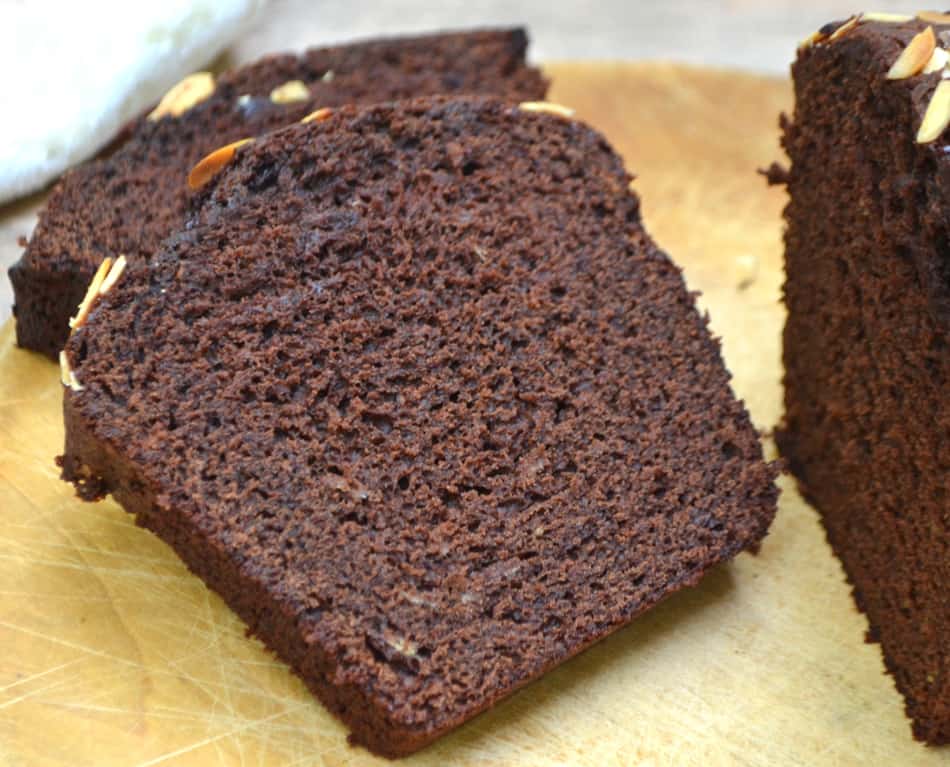 Moist Chocolate Banana Quick Bread | www.craftycookingmama.com