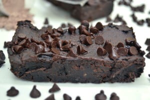 Healthy Homemade Chocolate Fudge Brownie Black Bean Protein Bar - Vegan - craftycookingmama.com