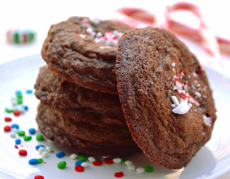 Chewy Chocolate Peppermint Pattie Cookies | Chocolate Cookies with a Creamy Cool Mint Center | A Great Christmas or Anytime Cookie | www.craftycookingmama.com