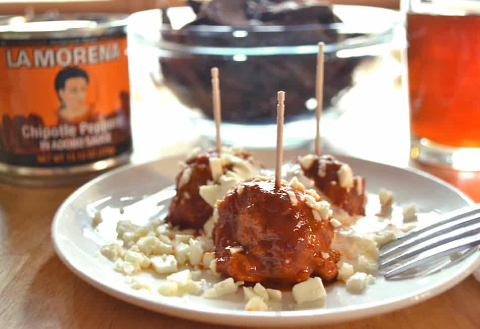 Spicy & Smoky Chipotle Chicken Meatballs | Homemade Chipotle Hot Sauce | Made with La Morena Chipotle Peppers | www.craftycookingmama.com