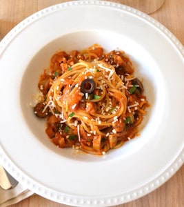 Spaghetti Puttanesca Sauce | Classic Authentic Puttanesca with Fennel, Onions & Mushrooms | Quick, Easy, Delicious | www.craftycookingmama.com