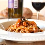 Spaghetti Puttanesca | Classic Puttanesca with Fennel, Onions & Mushrooms | Quick, Easy, Delicious | www.craftycookingmama.com