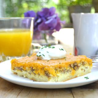 Sausage, Egg & Cheese Breakfast Bake Casserole - Start your morning right with a hearty & delicious meal - A family favorite & easy to make | www.craftycookingmama.com