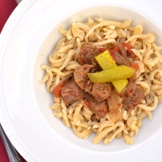 Spaetzle / Spatzle - A simple & delicious German noodle or dumpling | www.craftycookingmama.com