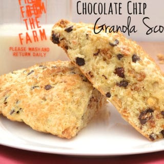 Chocolate Chip Granola Breakfast Scones | www.craftycookingmama.com