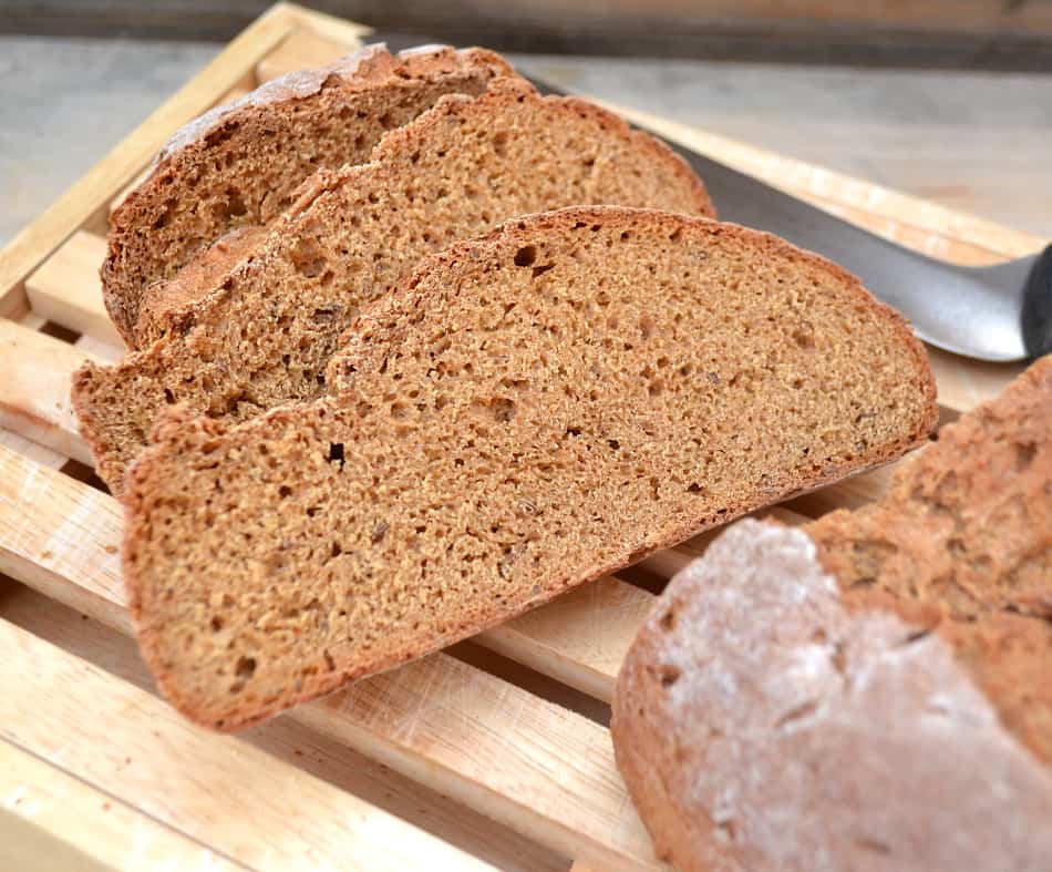 Simple, delicious, all purpose rye bread | www.craftycookingmama.com