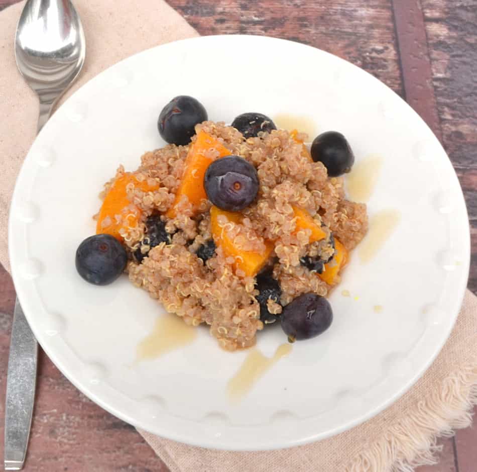 Peach & Blueberry Quinoa Dessert Salad | Healthy, Sweet, Quick & Delicious | www.craftycookingmama.com