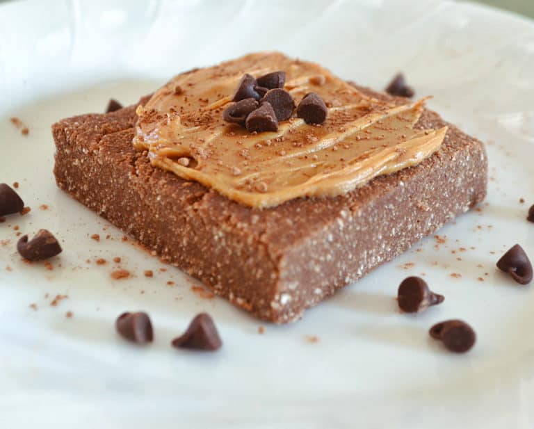 Low Carb Chocolate Peanut Butter Protein Bars | Diabetic Friendly ...