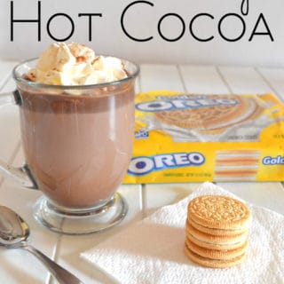 Rich, creamy & delicious hot cocoa. Yummy hot chocolate goodness and it takes only 5 minutes to make | www.craftycookingmama.com