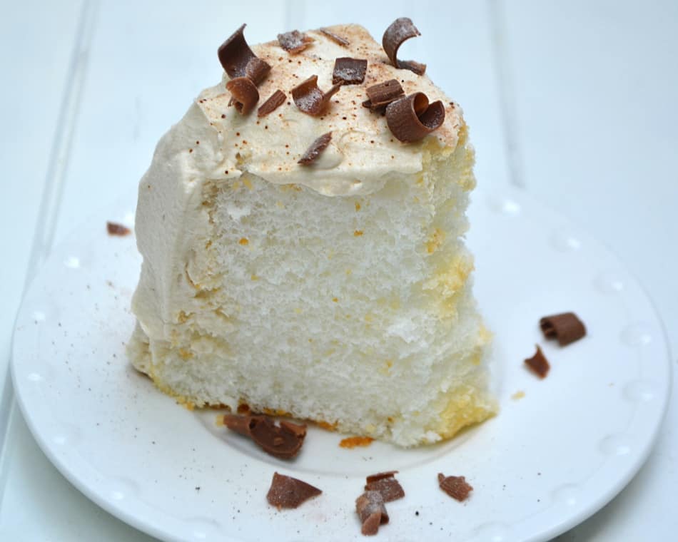 Stabilized Whipped Cream Cappuccino Frosting | Light & fluffy, not too sweet with the perfect amount of cappuccino flavor | www.craftycookingmama.com