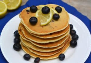 Blueberry & Lemon Olive Oil Pancakes made with Pomora Olive Oil | www.craftycookingmama.com