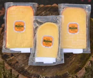 Introducing Mahon-Menorca Cheese from the Island of Menorca!  Find some new taste inspiration - plus wine pairings & tapas | www.craftycookingmama.com
