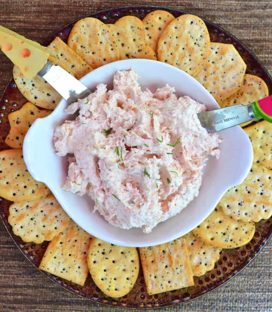 Smoked Salmon Spread with Crackers
